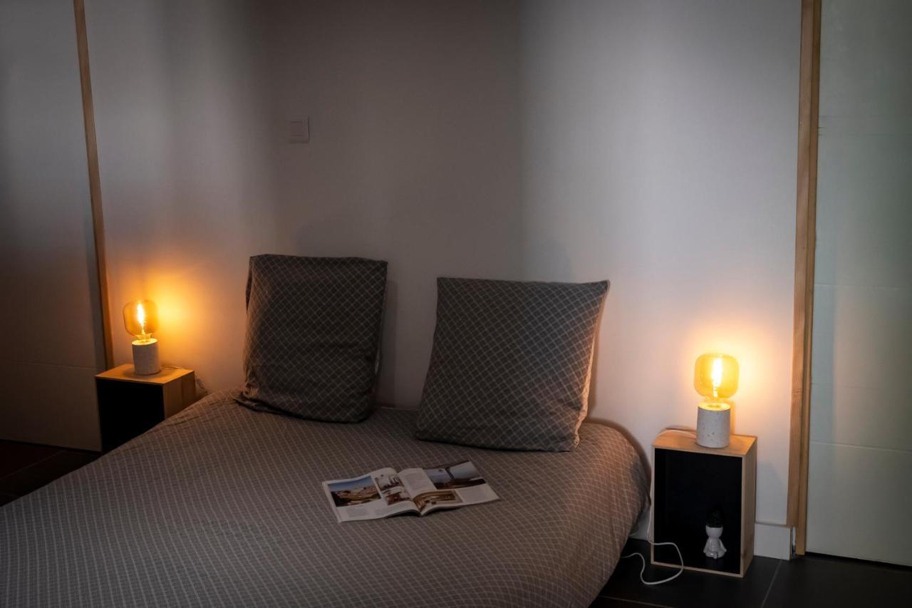 Superbe Appartement Avec Patio ニーム エクステリア 写真